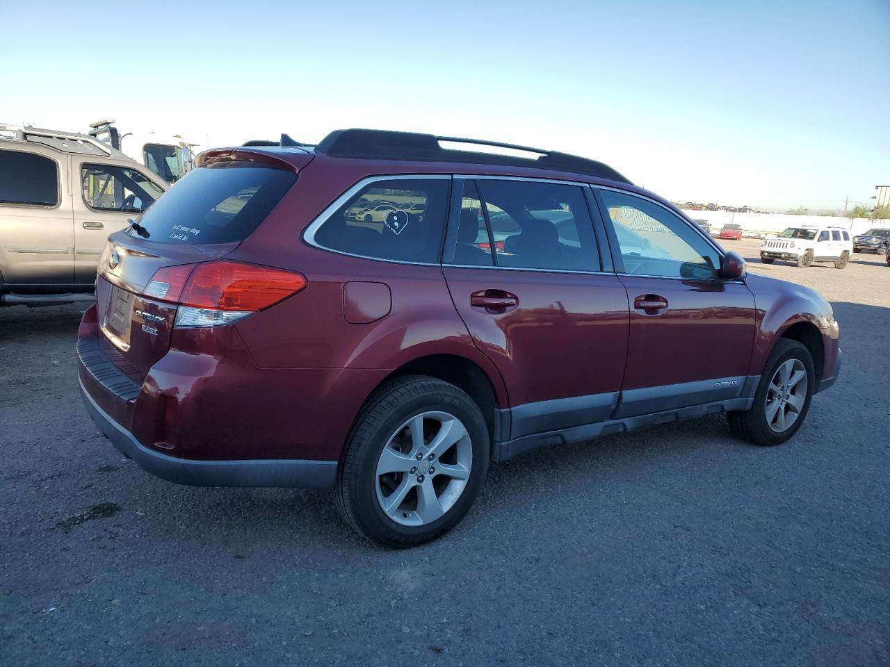 2014 SUBARU Outback
