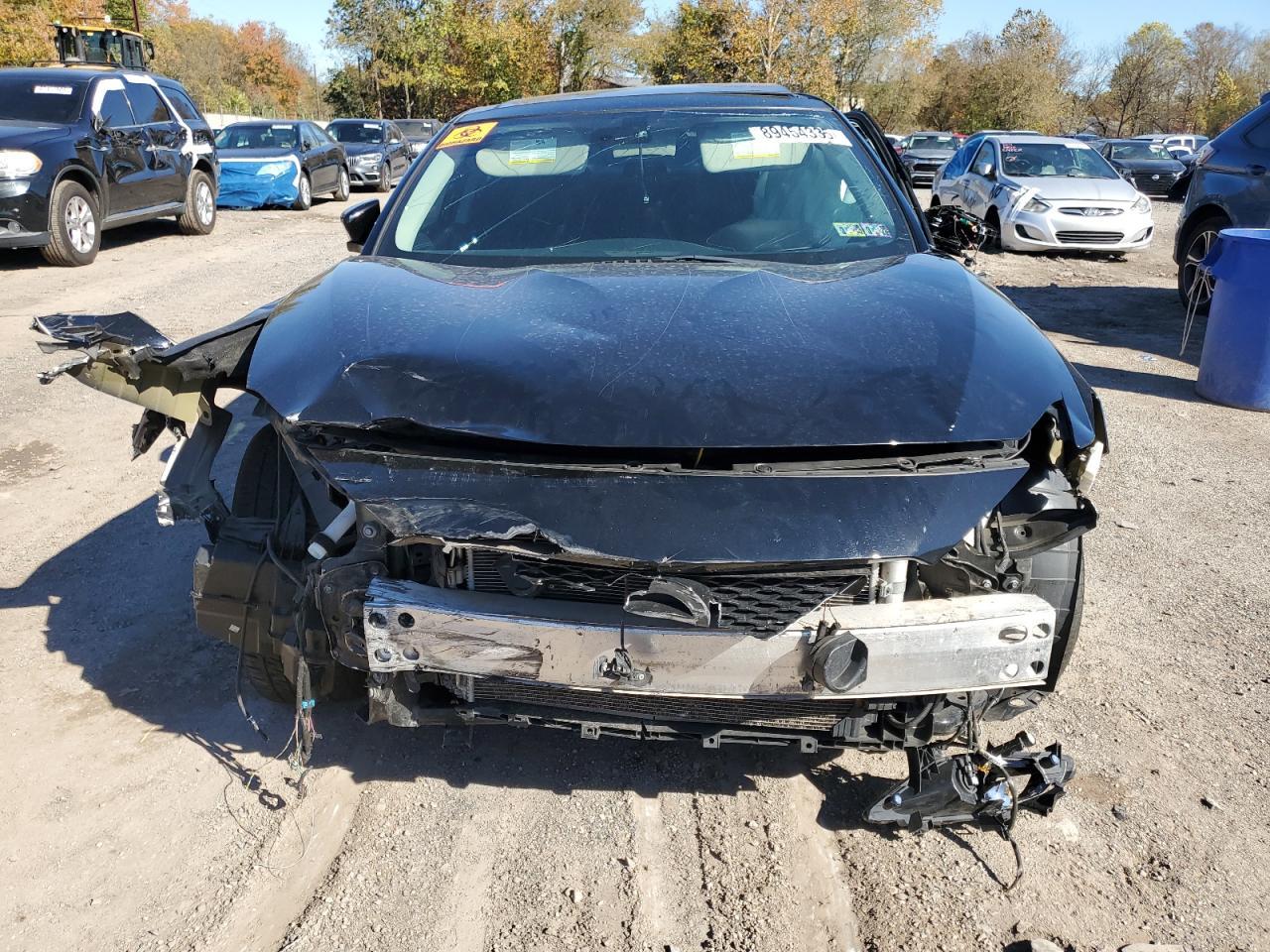 2017 NISSAN Maxima
