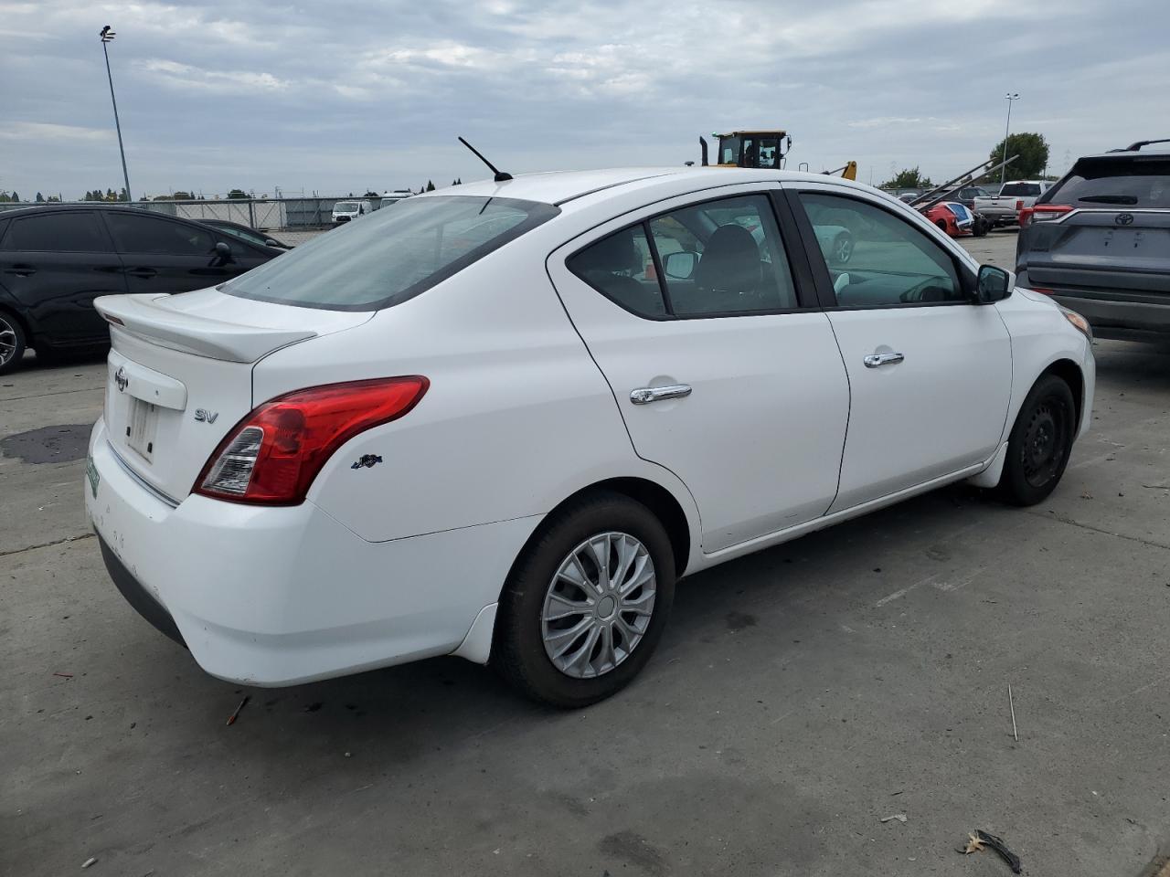 2016 NISSAN VERSA