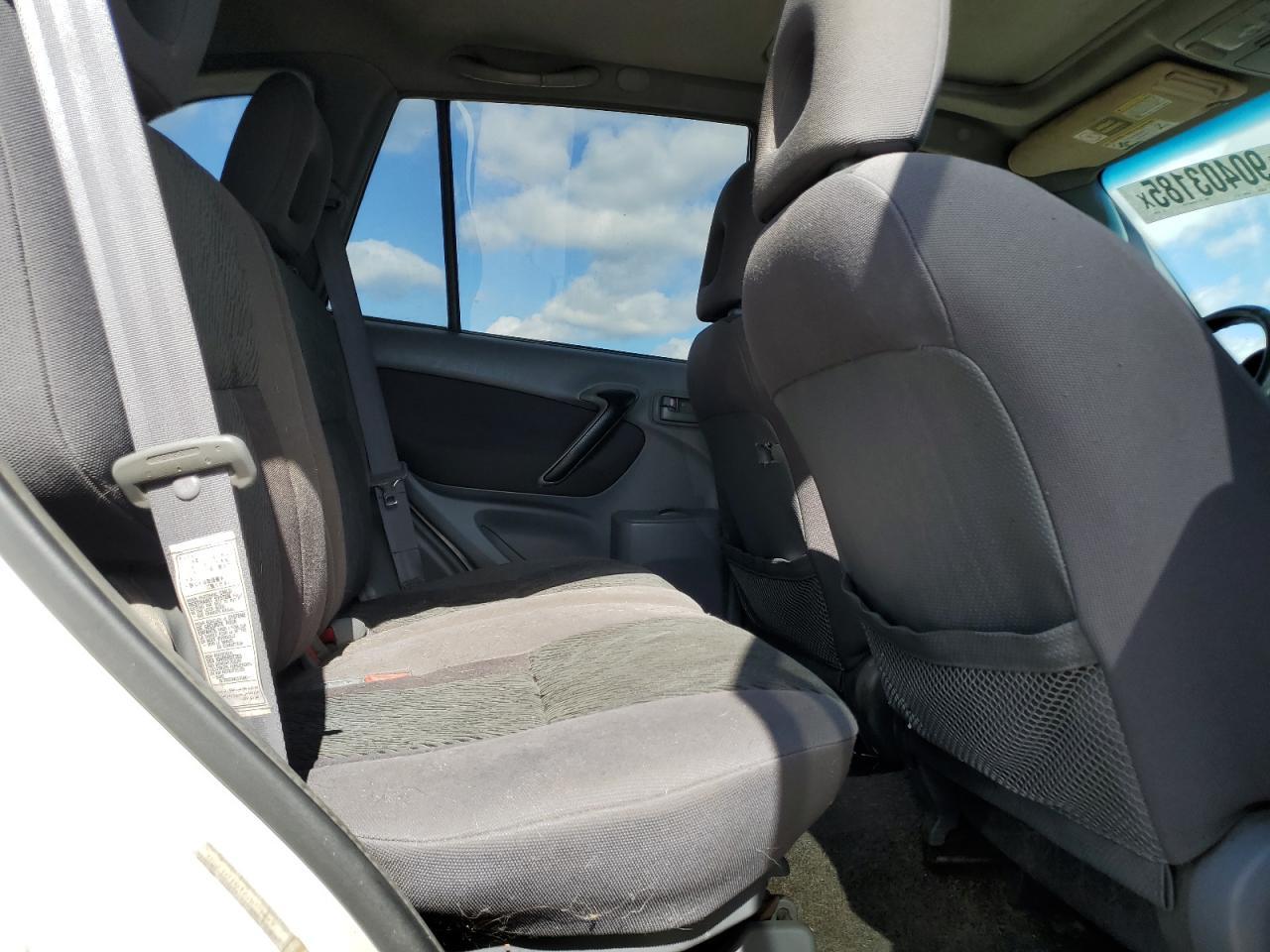 2001 TOYOTA RAV4