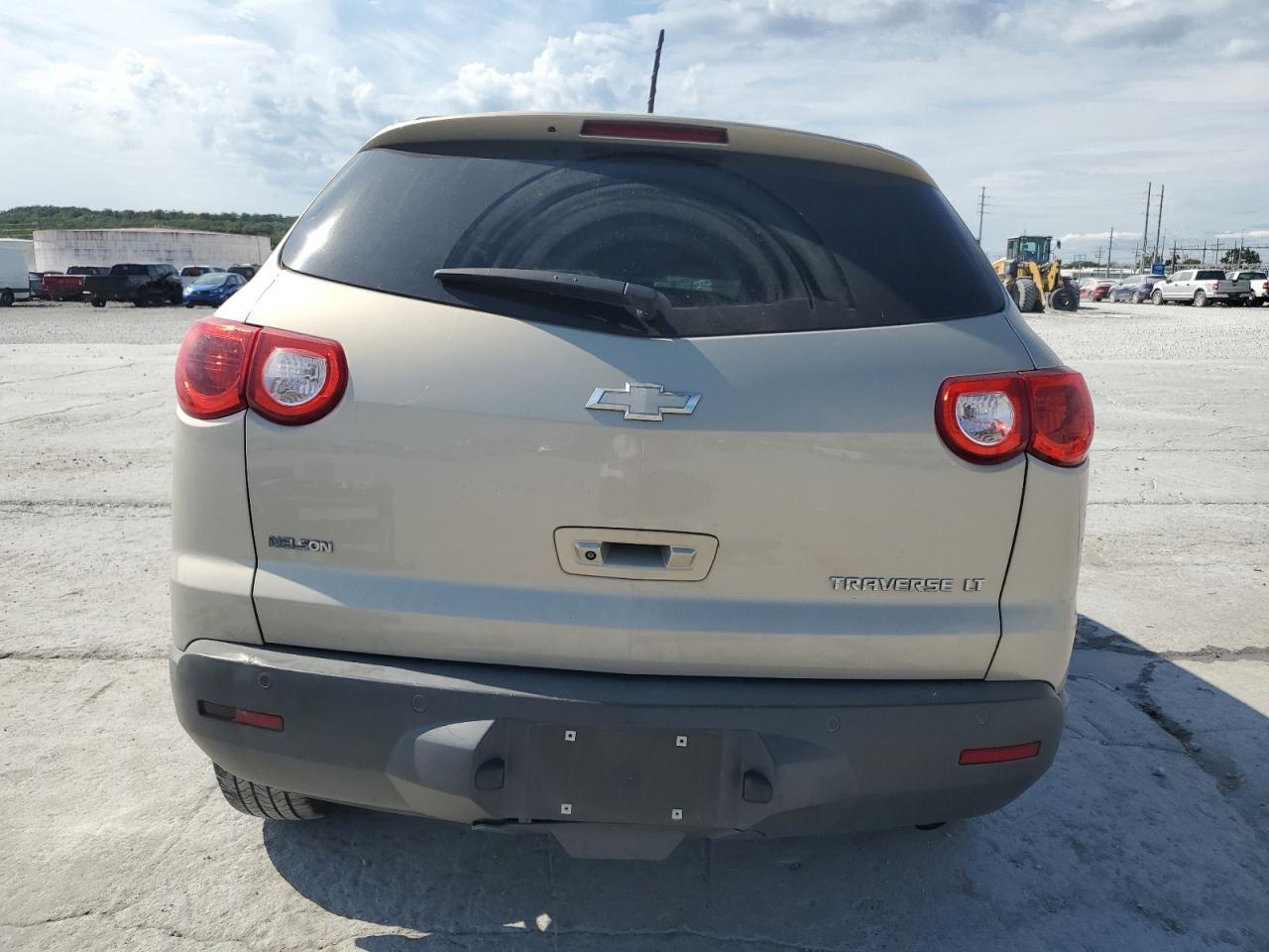 2011 CHEVROLET TRAVERSE