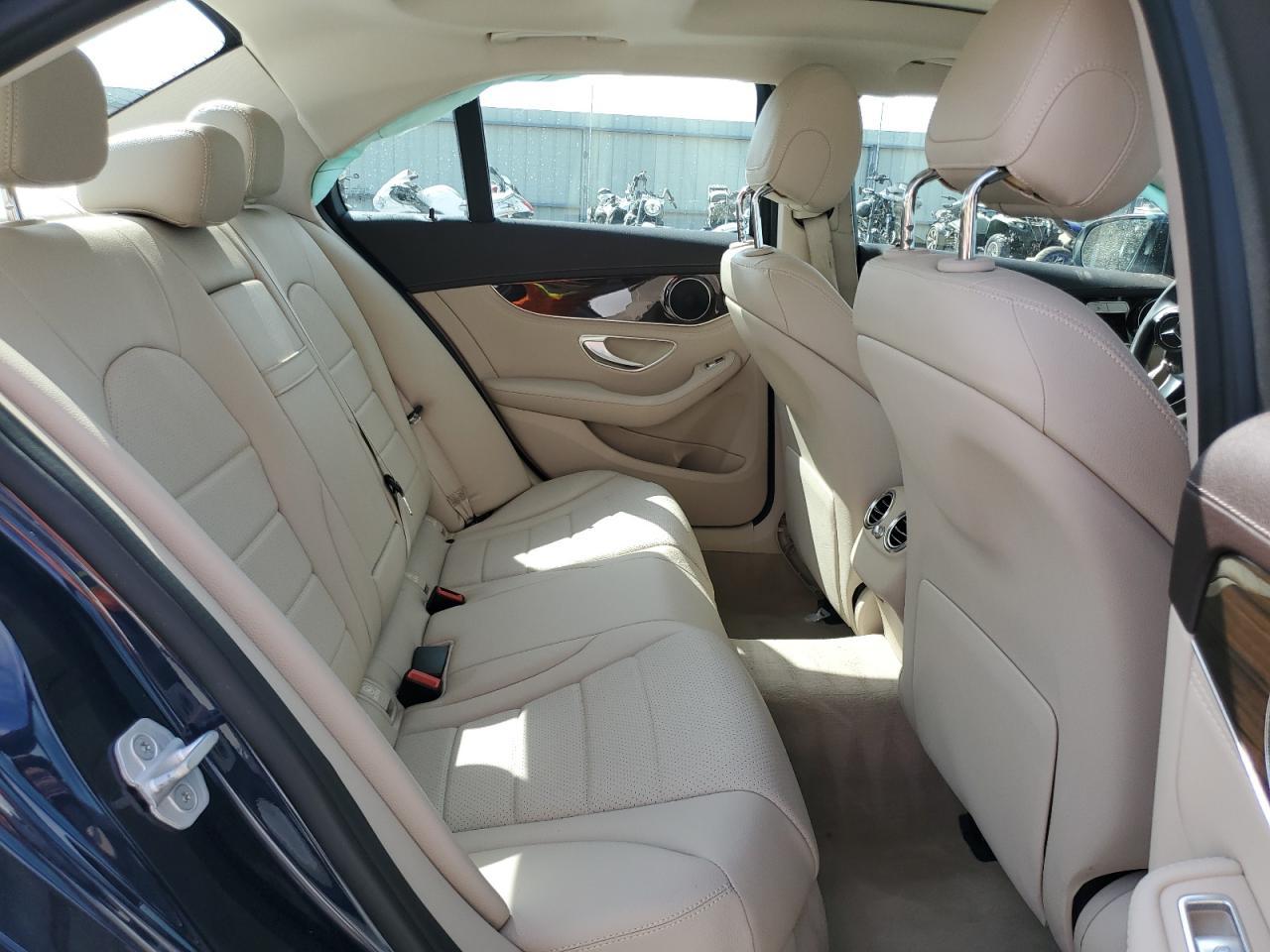 2016 MERCEDES-BENZ C-CLASS