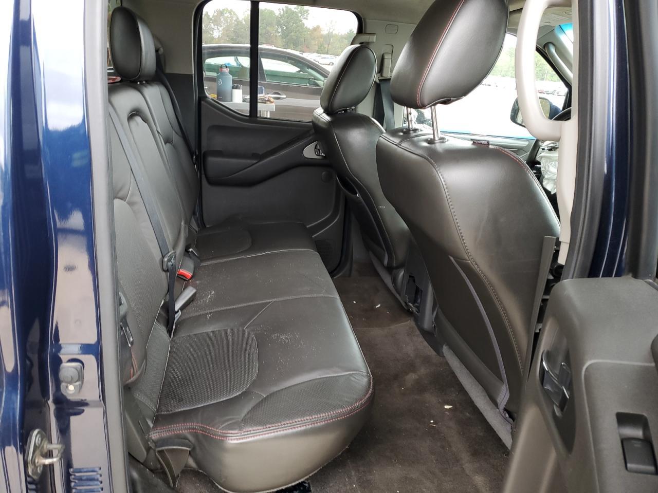 2011 NISSAN Frontier