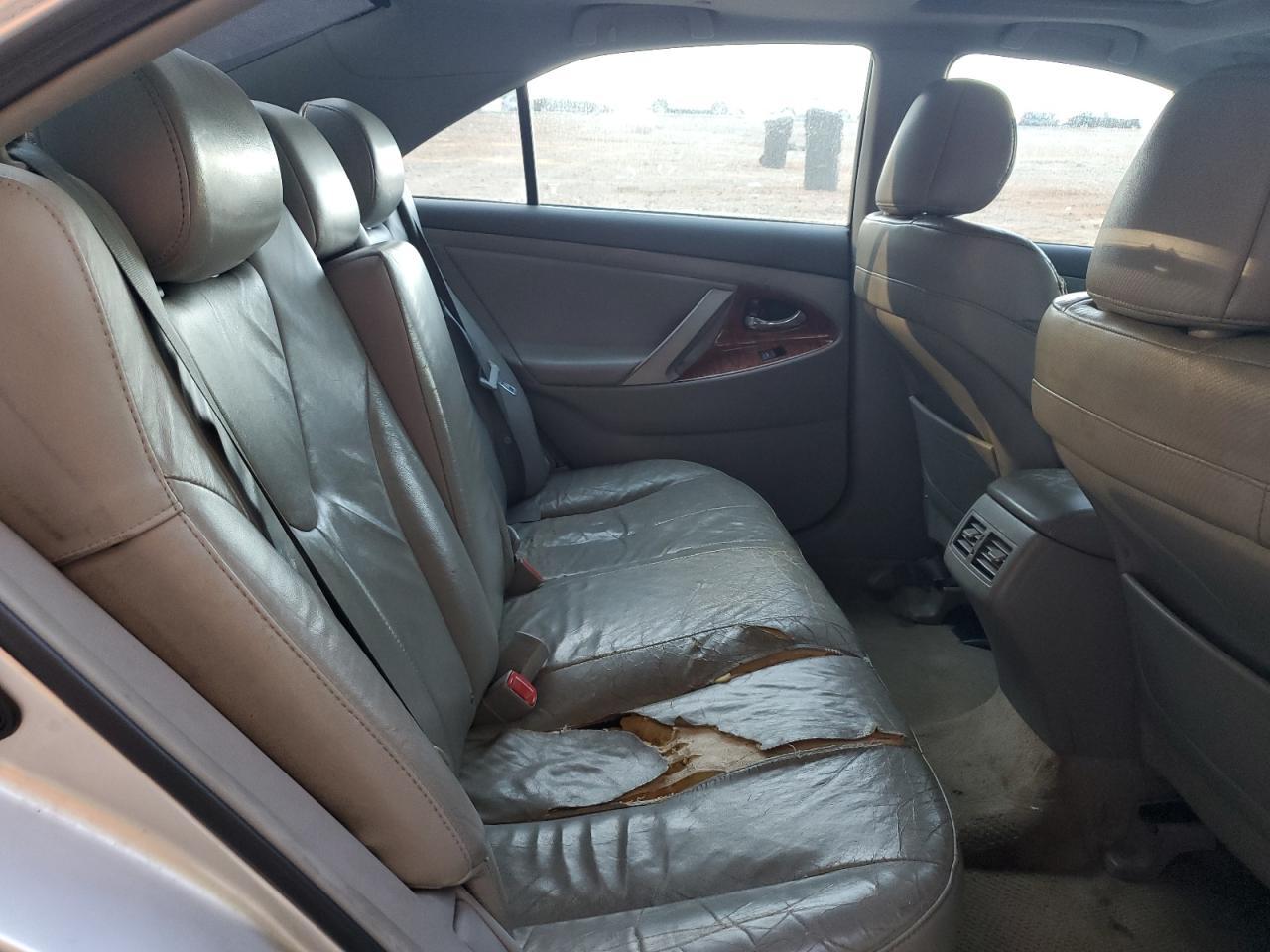 2010 TOYOTA CAMRY
