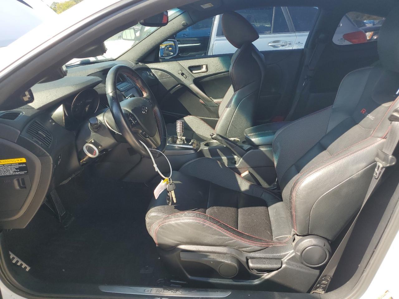 2014 HYUNDAI GENESIS