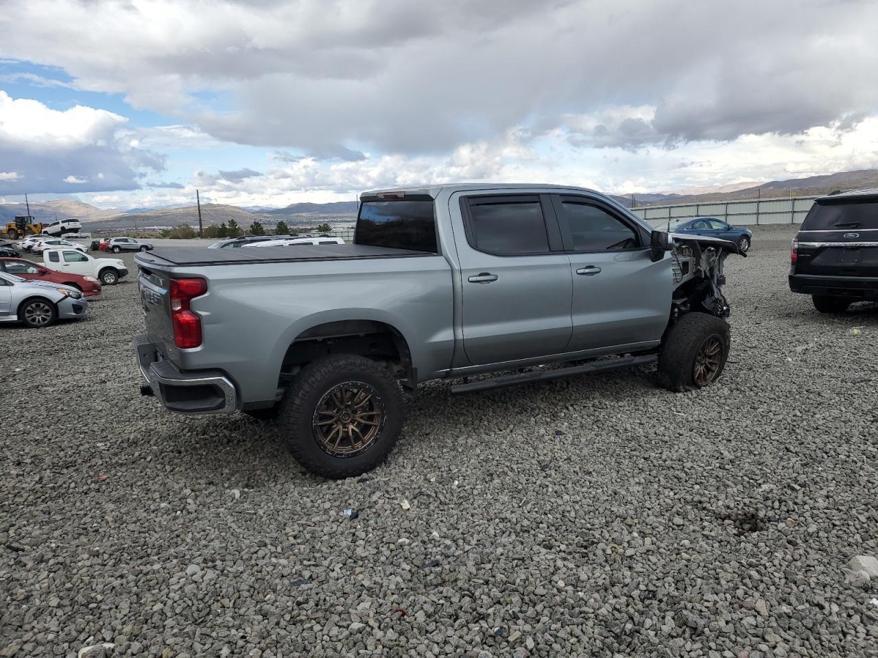 2024 CHEVROLET Silverado