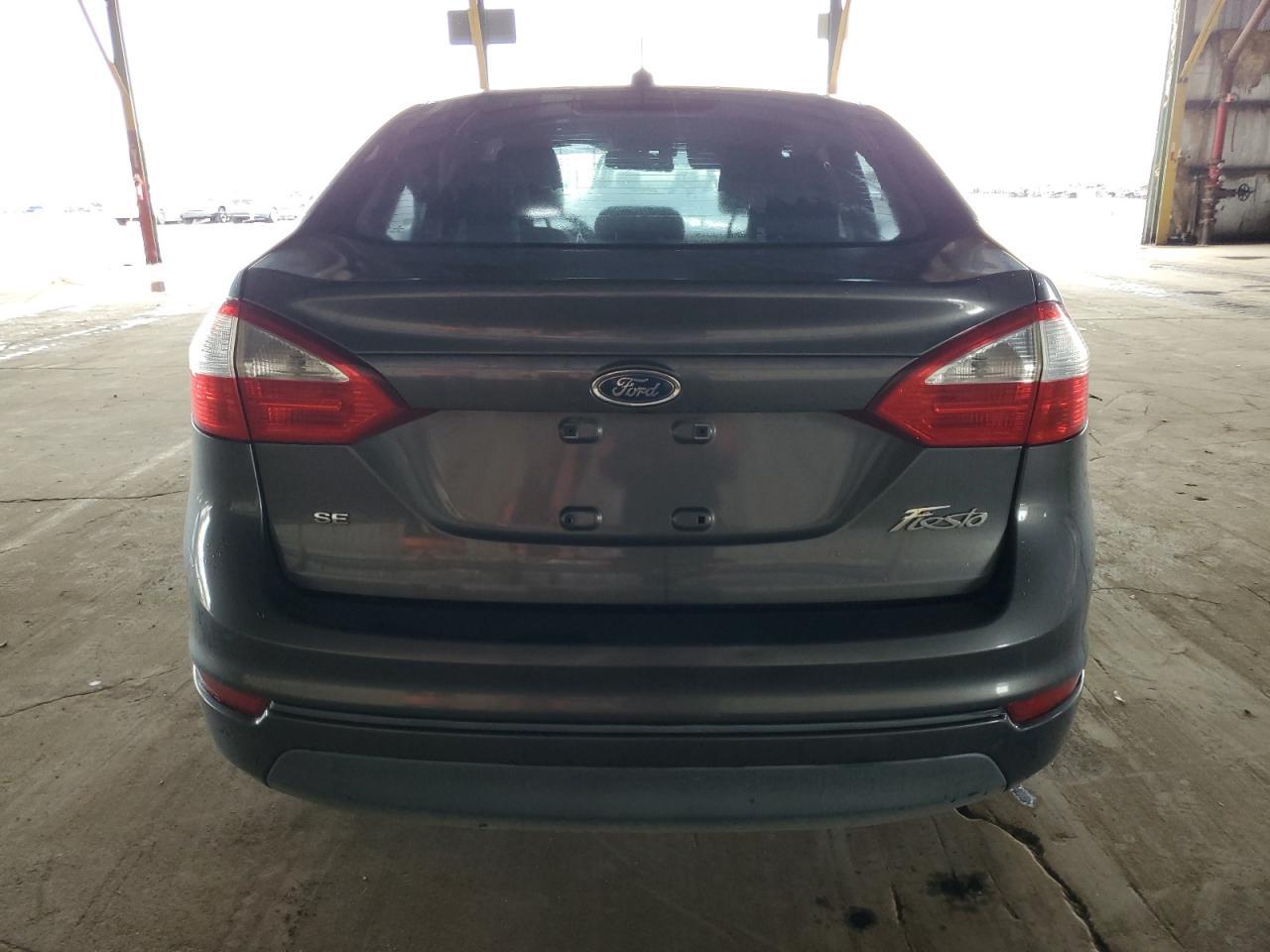 2016 FORD Fiesta