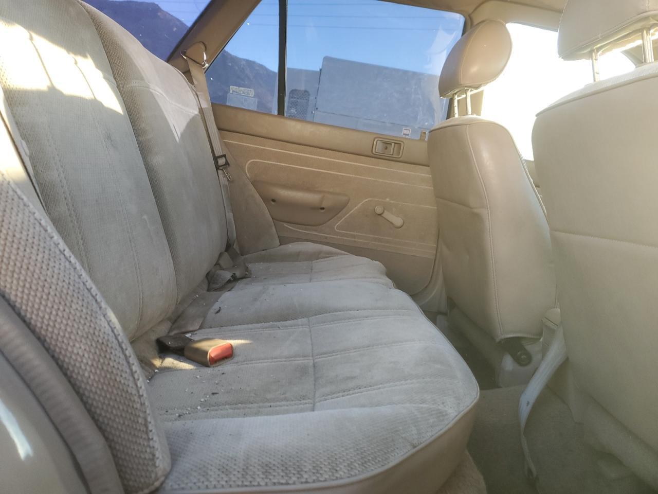 1993 FORD Escort