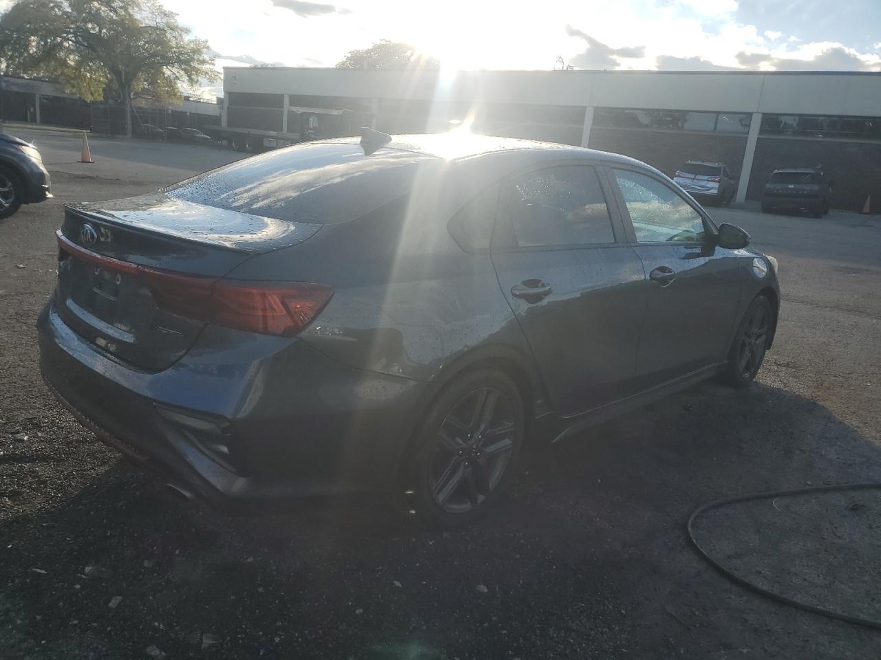2021 KIA FORTE