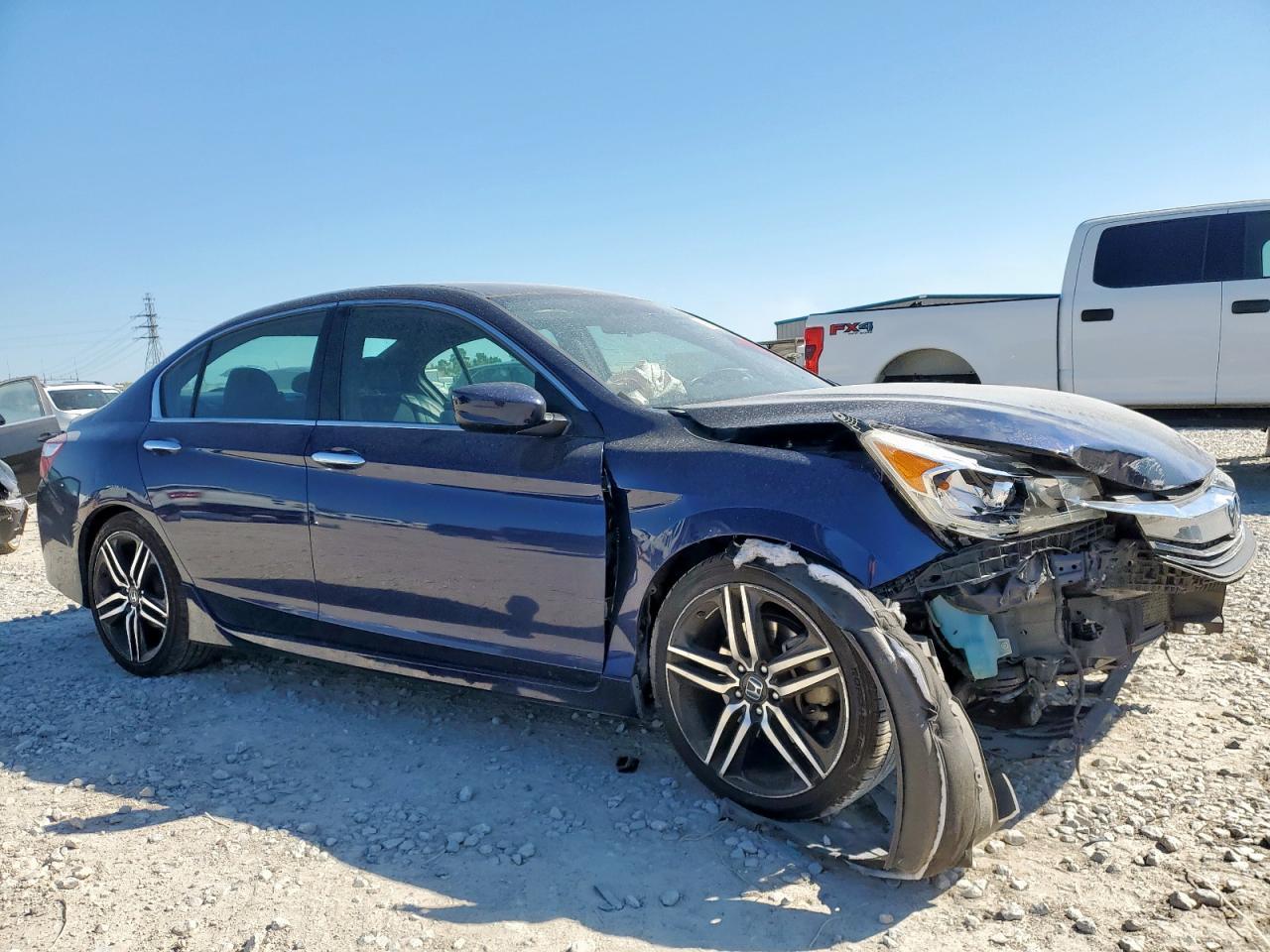 2017 HONDA ACCORD