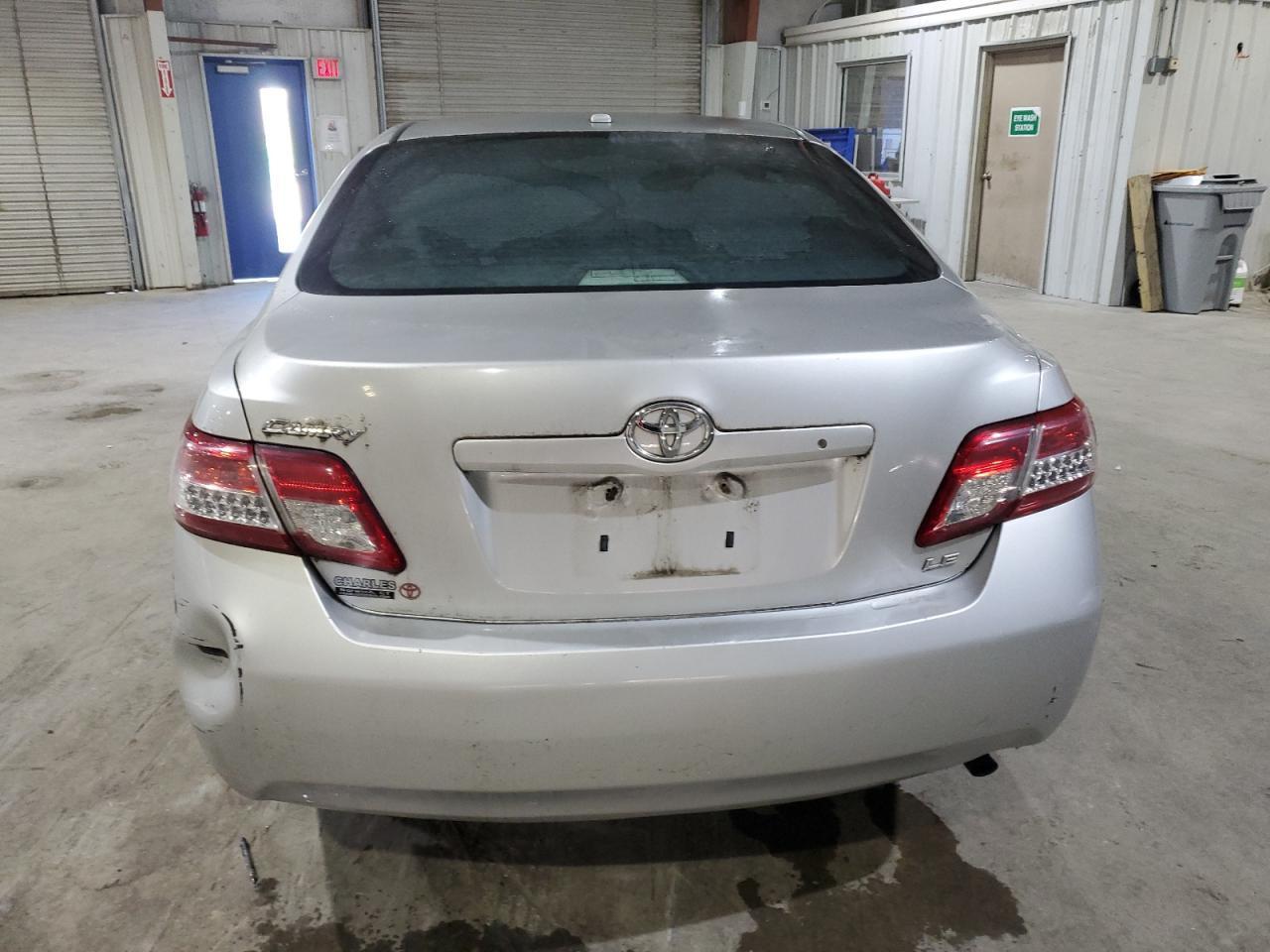 2010 TOYOTA CAMRY