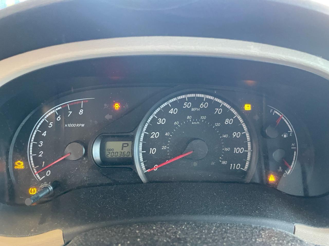 2011 TOYOTA SIENNA