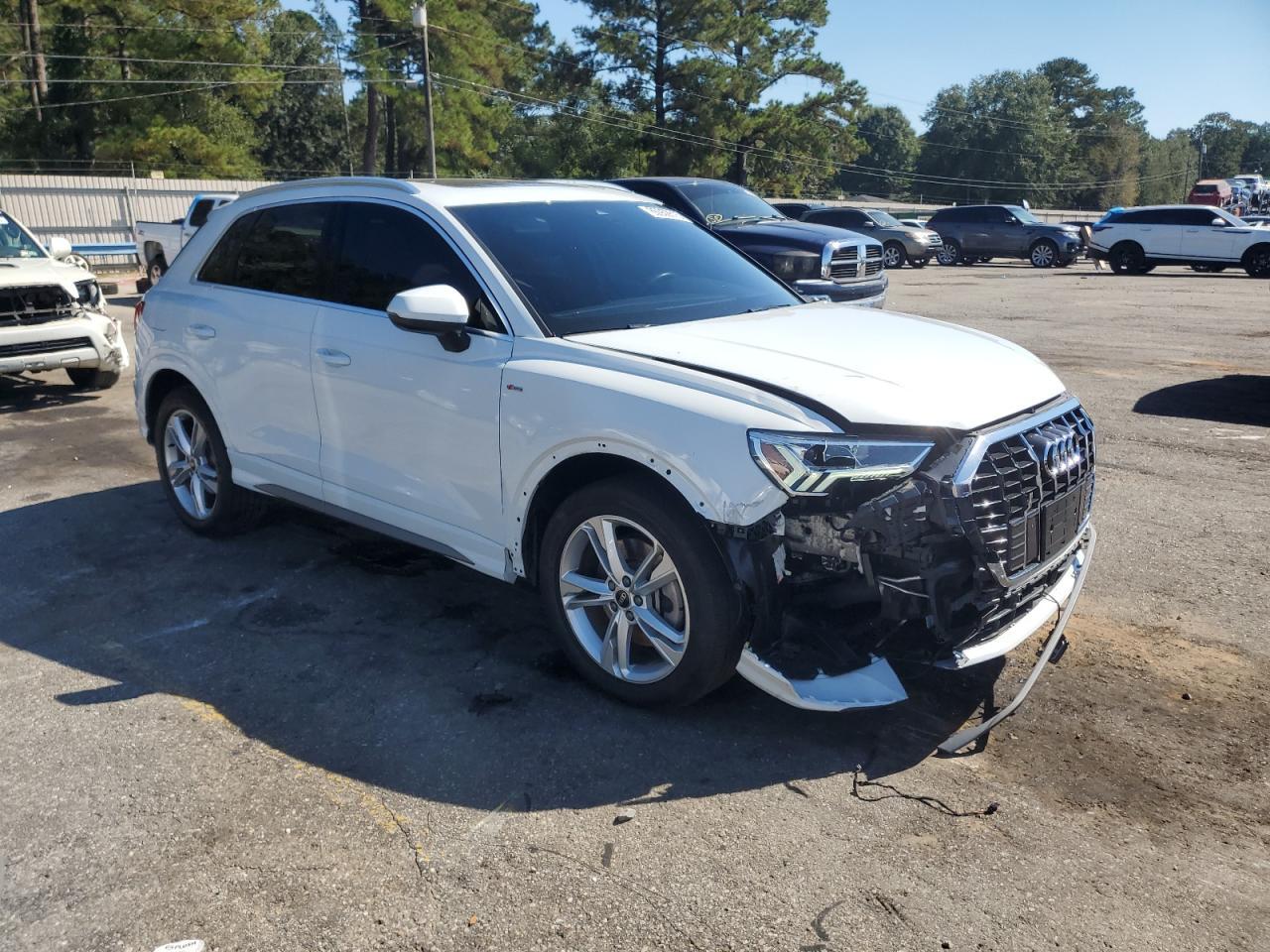 2022 AUDI Q3