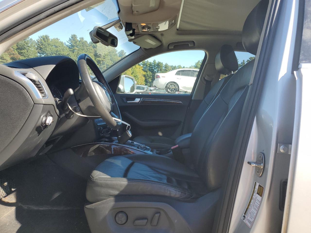 2010 AUDI Q5