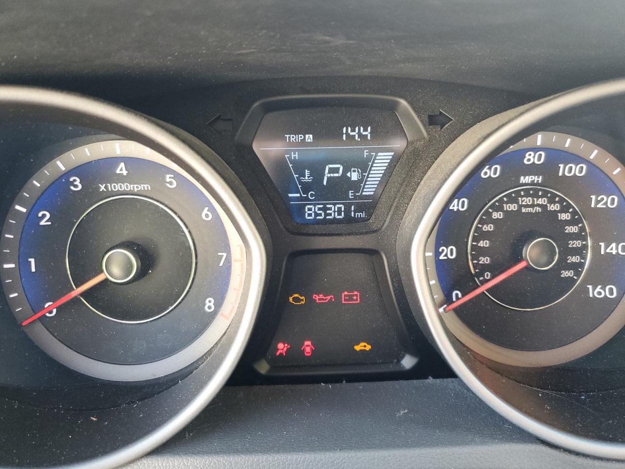 2014 HYUNDAI ELANTRA