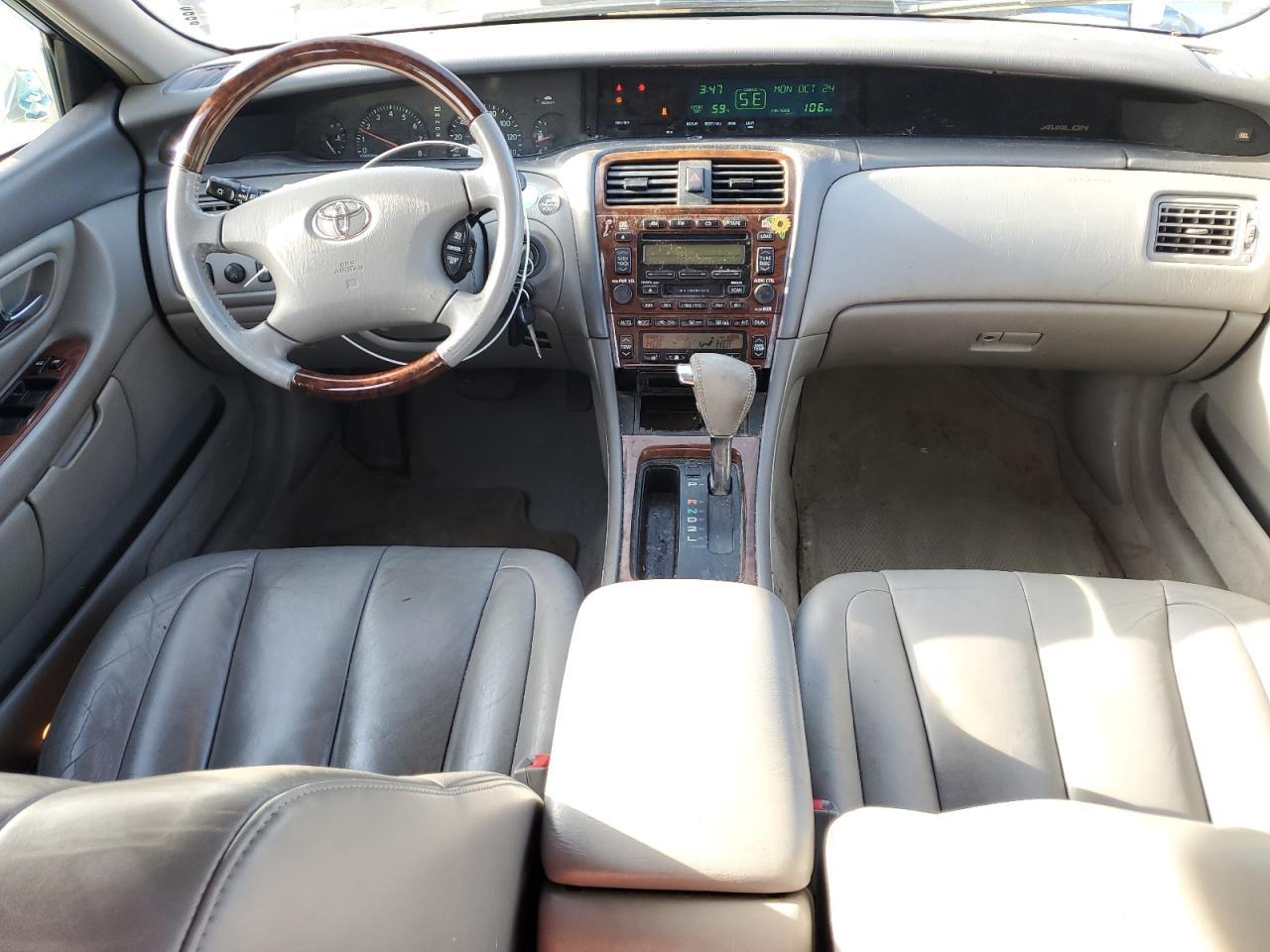 2003 TOYOTA Avalon