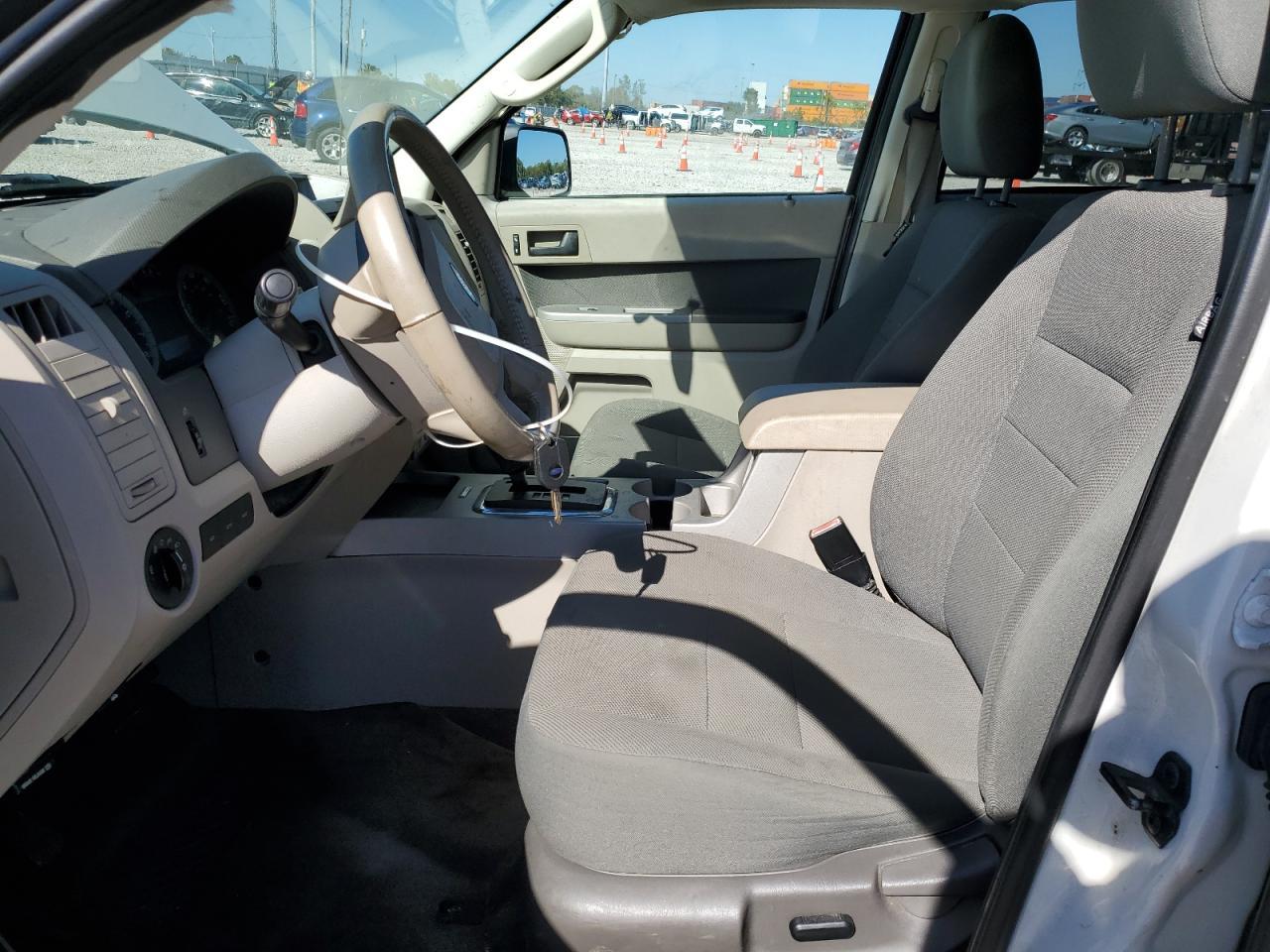 2009 FORD ESCAPE