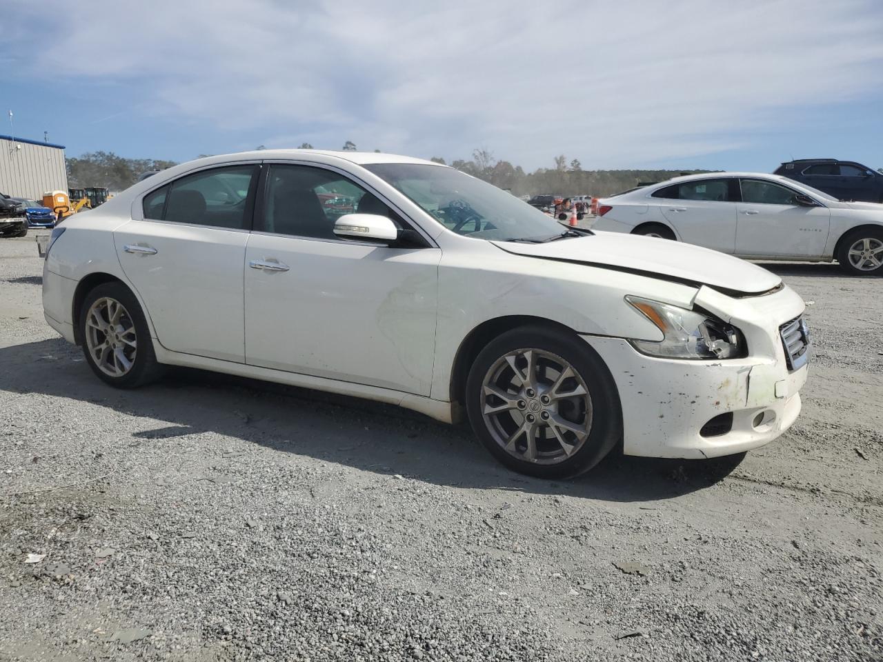 2012 NISSAN Maxima