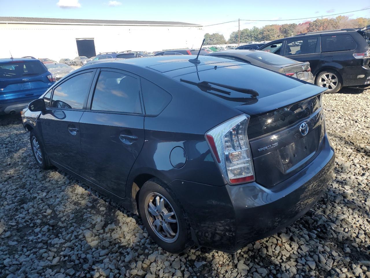 2011 TOYOTA PRIUS