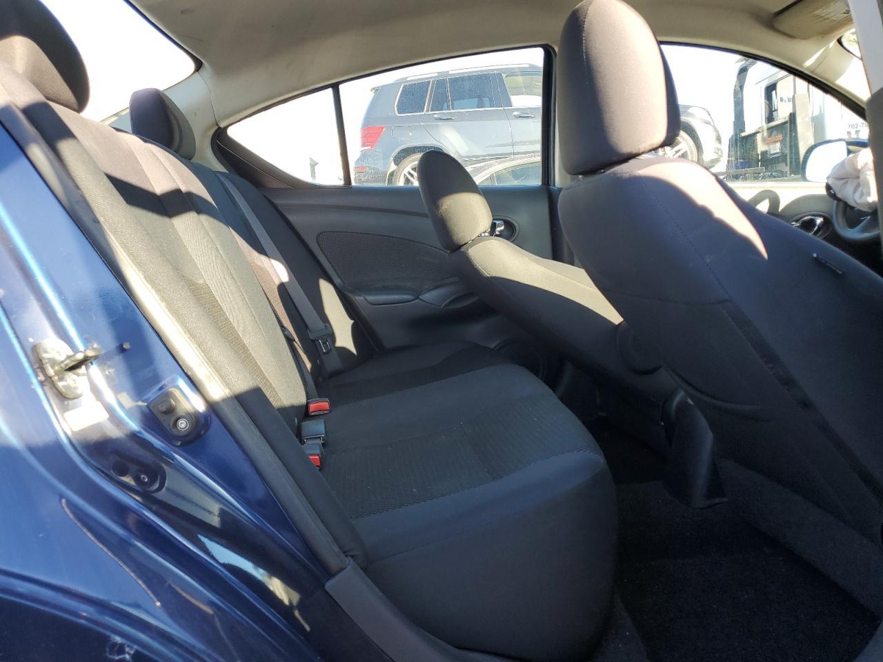 2013 NISSAN VERSA
