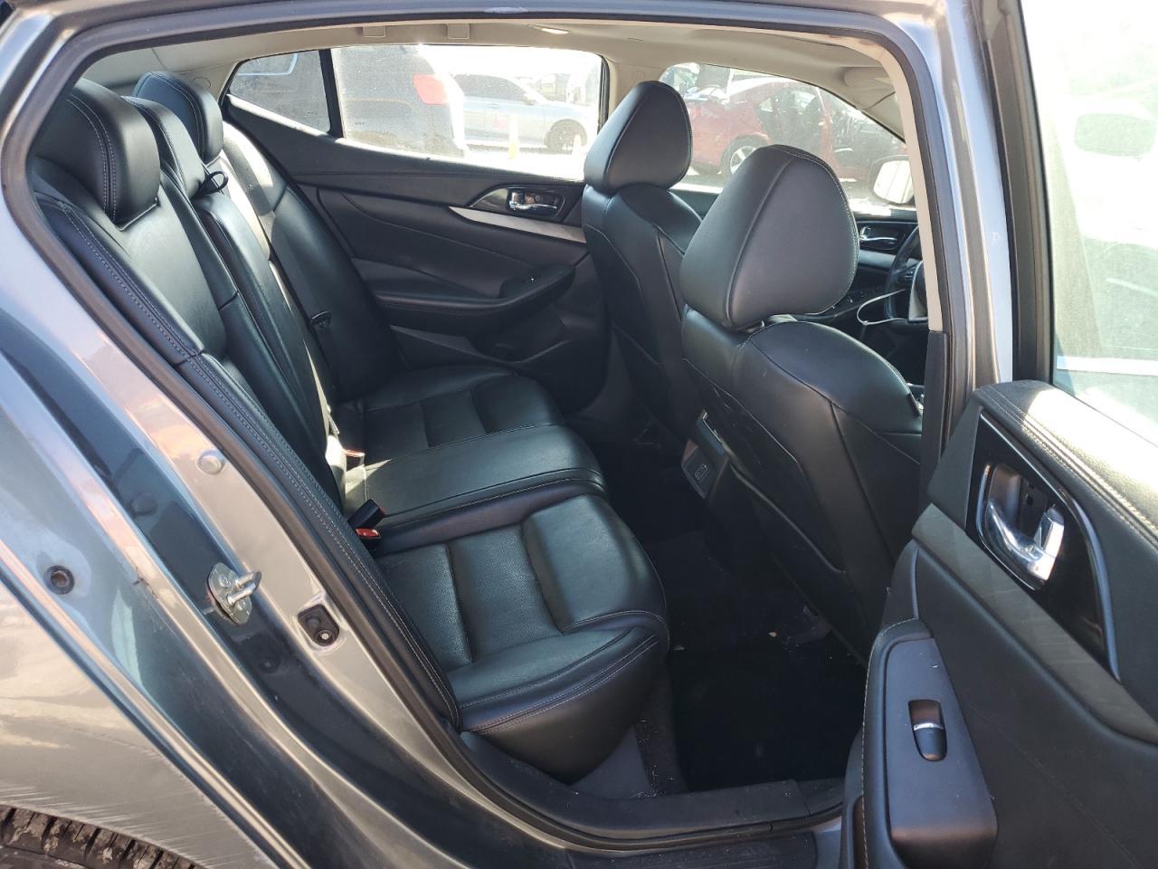 2018 NISSAN Maxima