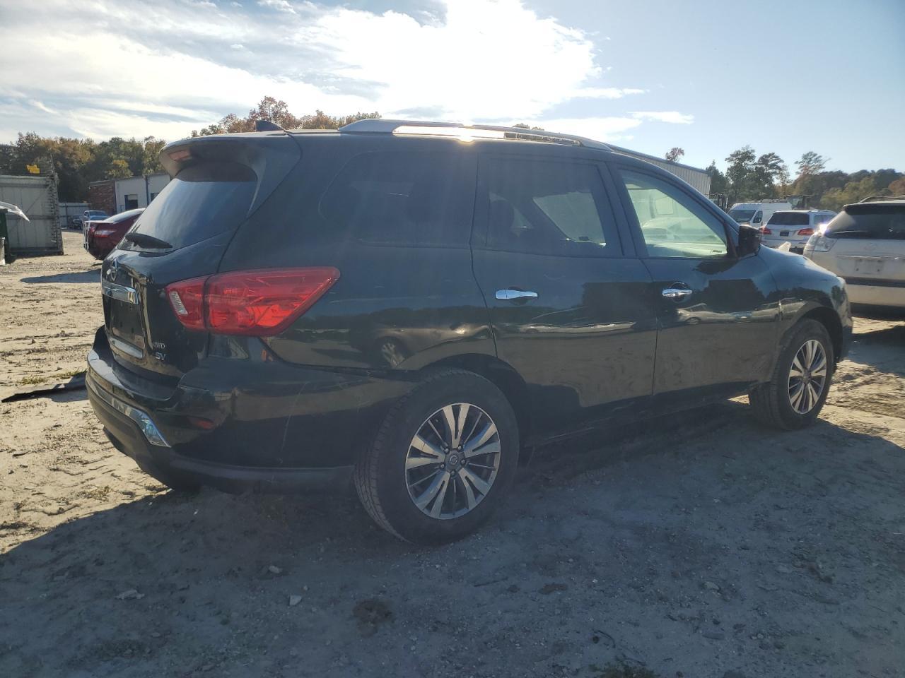 2019 NISSAN PATHFINDER