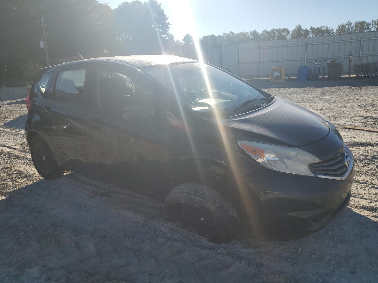 2015 NISSAN Versa Note