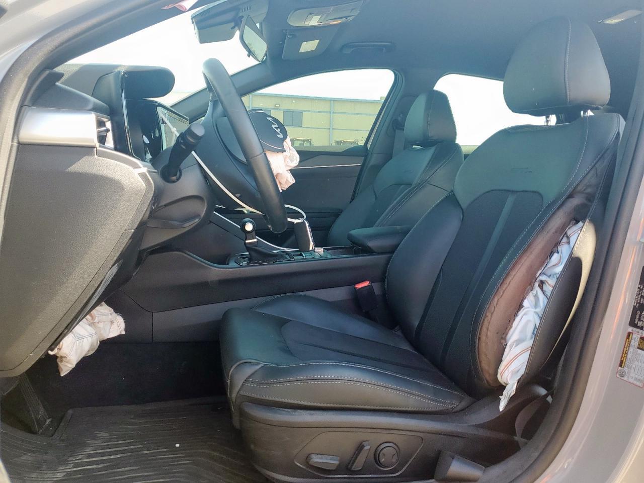 2023 KIA K5