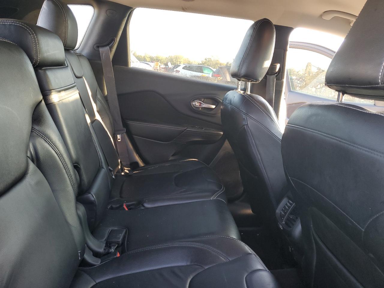 2016 JEEP CHEROKEE