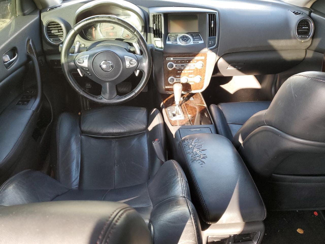 2009 NISSAN Maxima