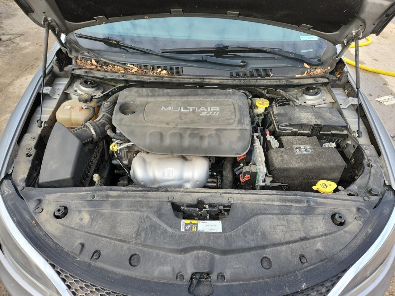 2015 CHRYSLER 200