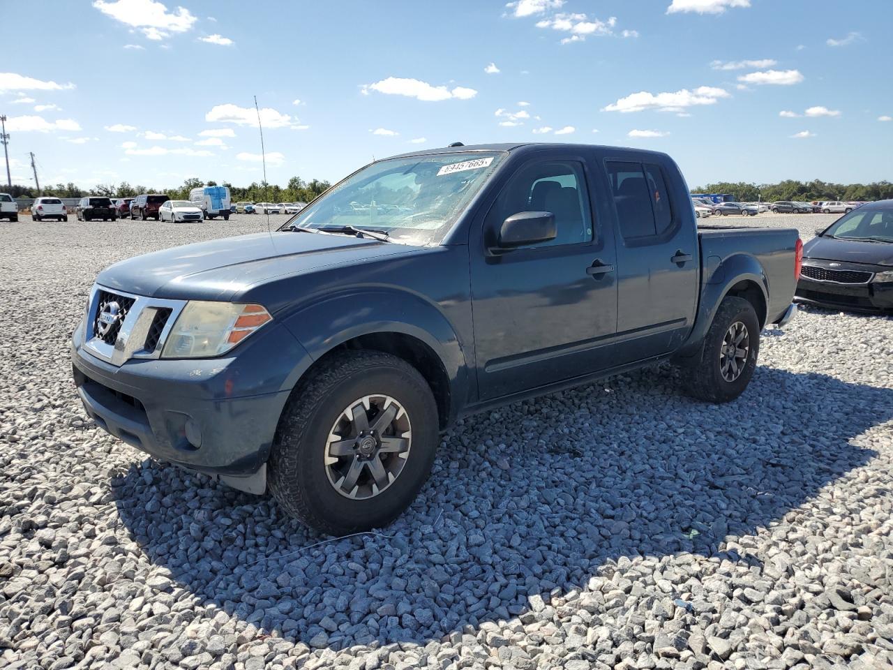 2015 NISSAN Frontier