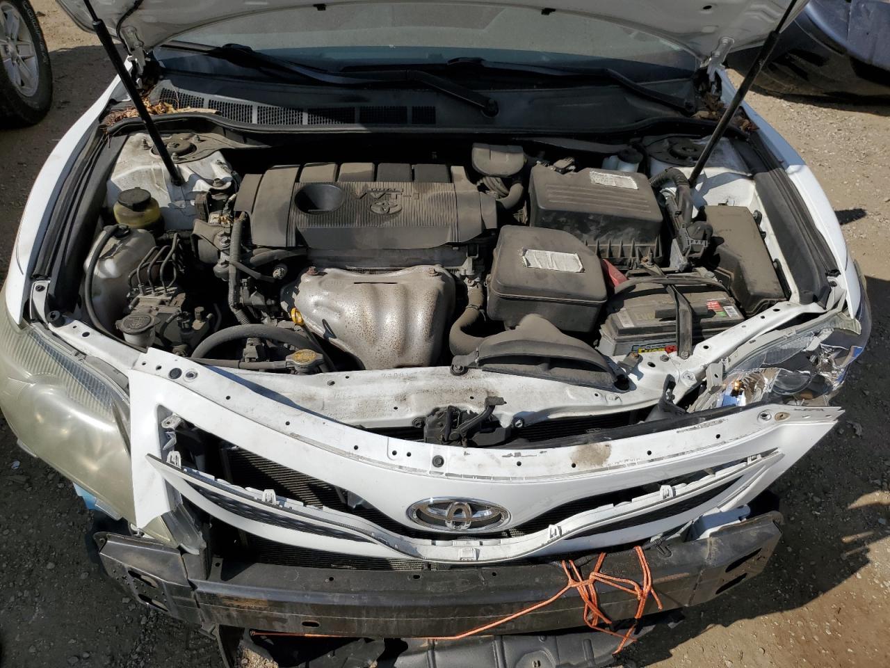 2011 TOYOTA CAMRY