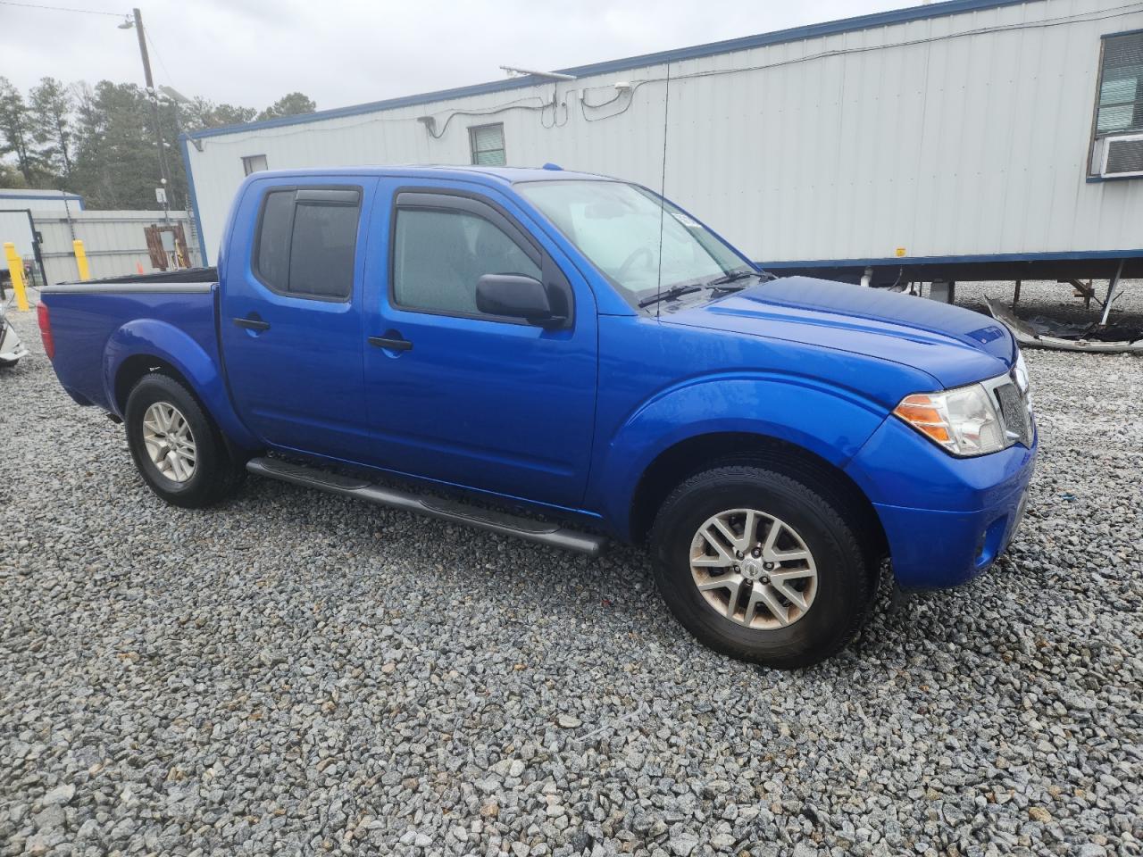2015 NISSAN Frontier