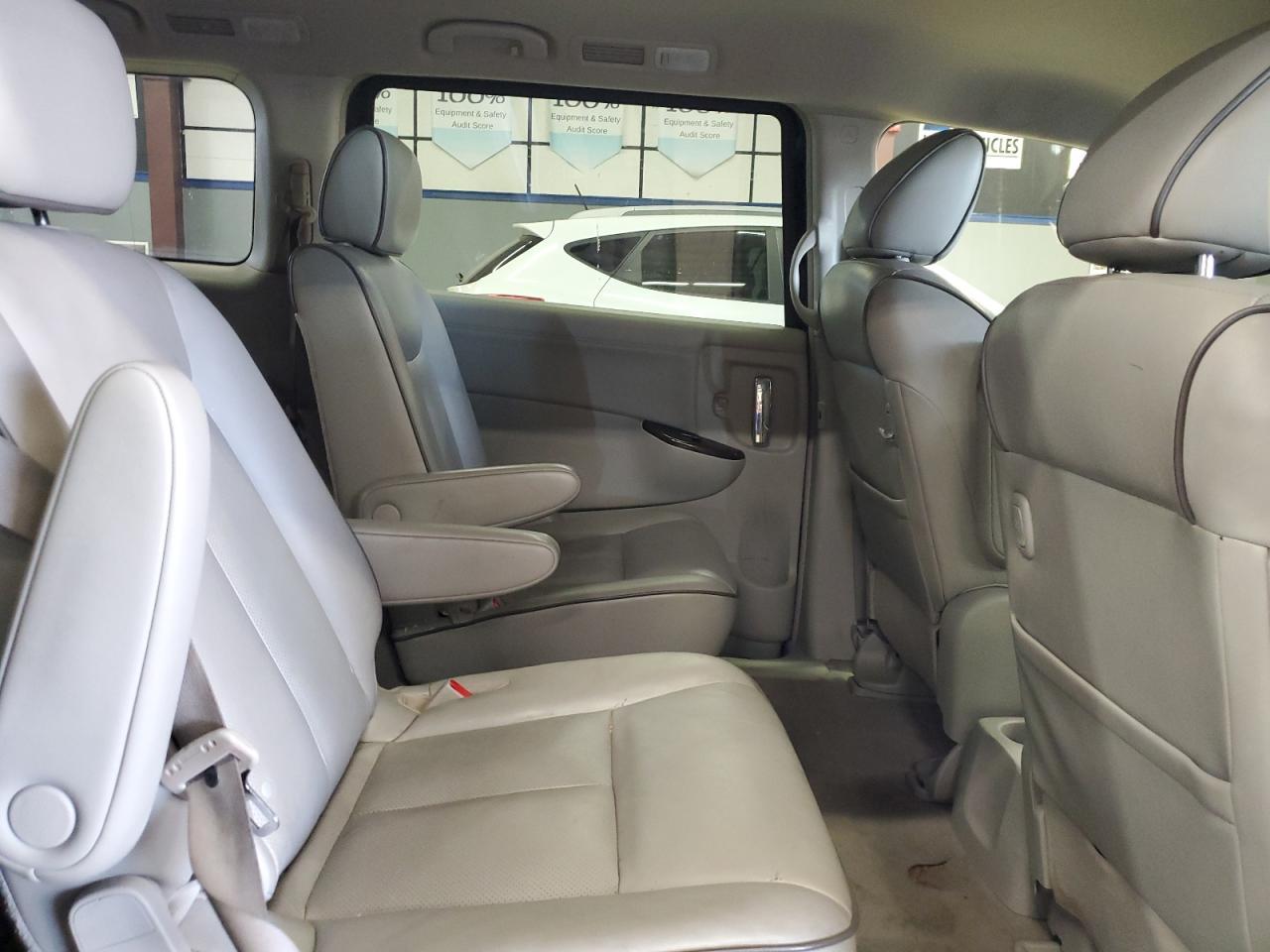 2013 NISSAN Quest