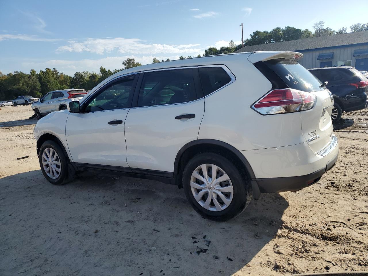2016 NISSAN ROGUE