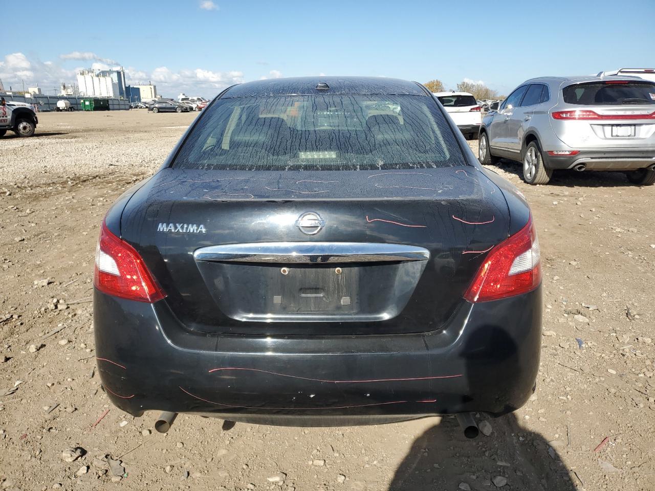 2011 NISSAN Maxima