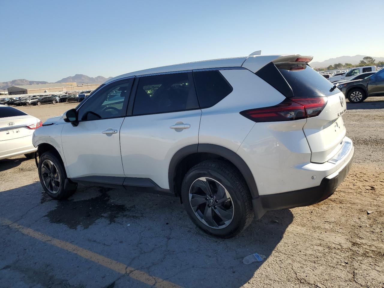 2024 NISSAN ROGUE