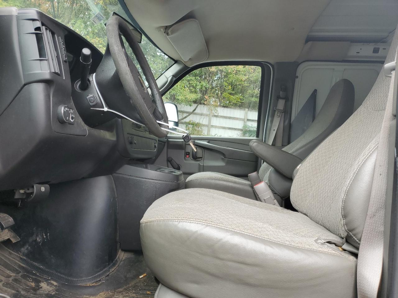 2011 CHEVROLET EXPRESS 2500