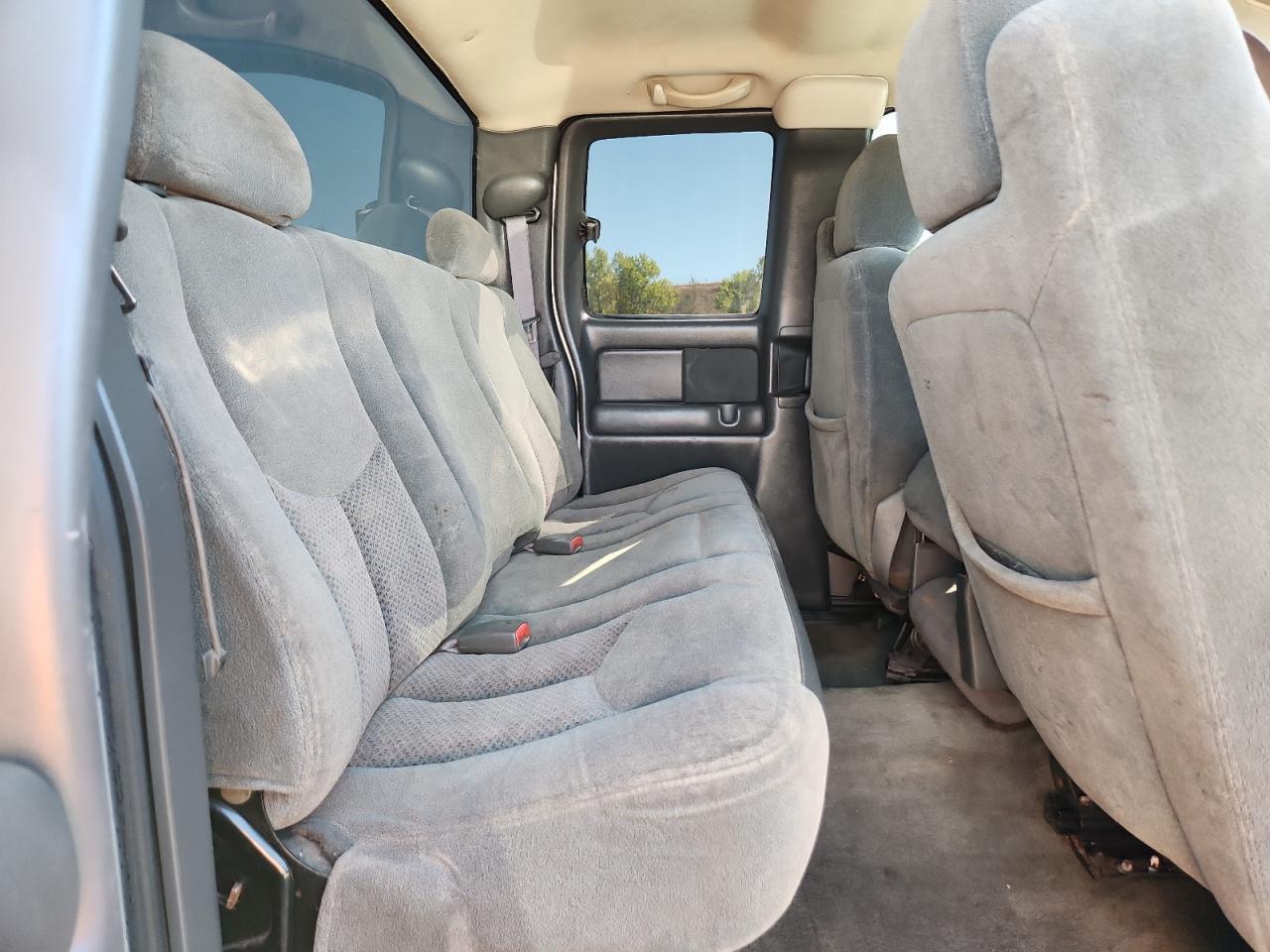 2004 CHEVROLET Silverado 2500