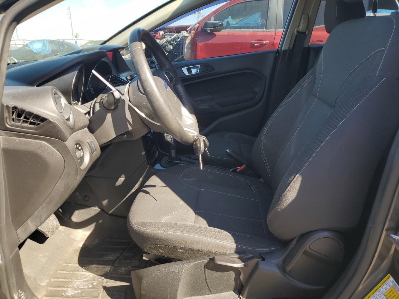 2016 FORD Fiesta