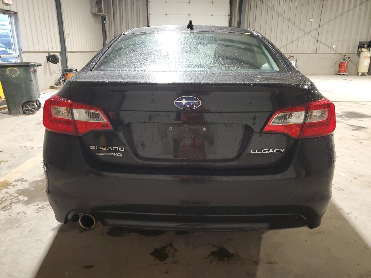 2016 SUBARU Legacy