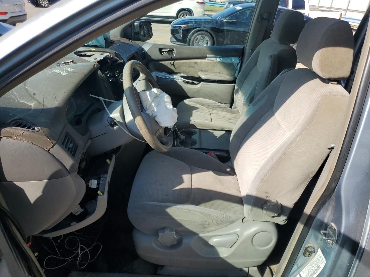 2004 TOYOTA SIENNA