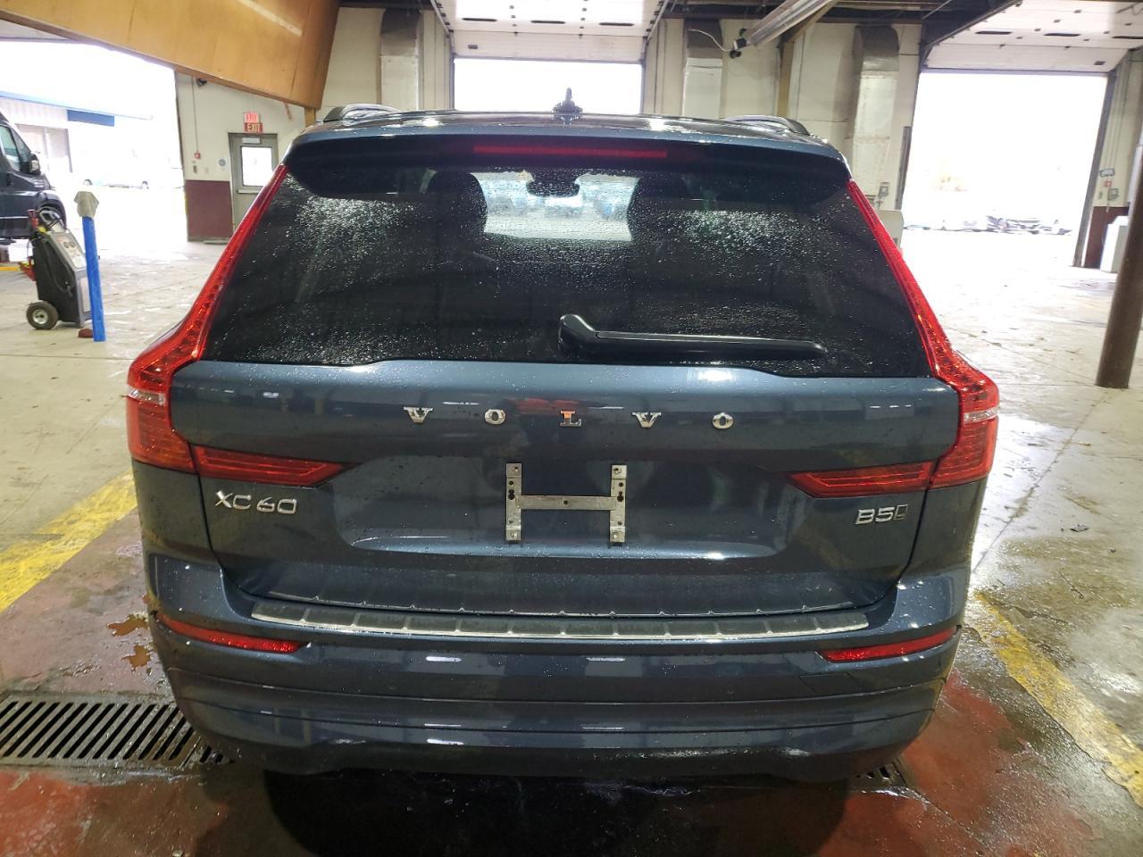2023 VOLVO XC60