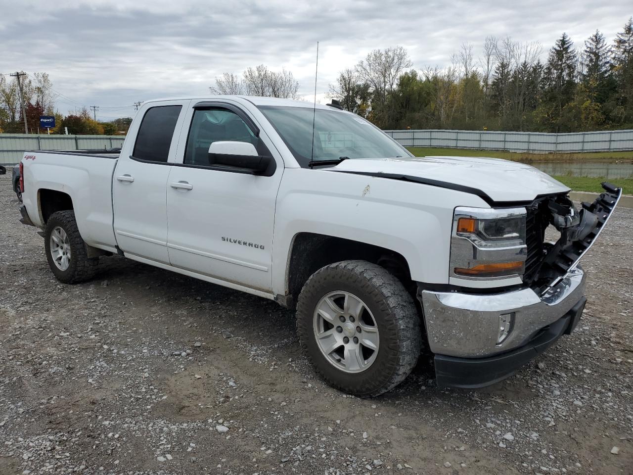 2017 CHEVROLET Silverado