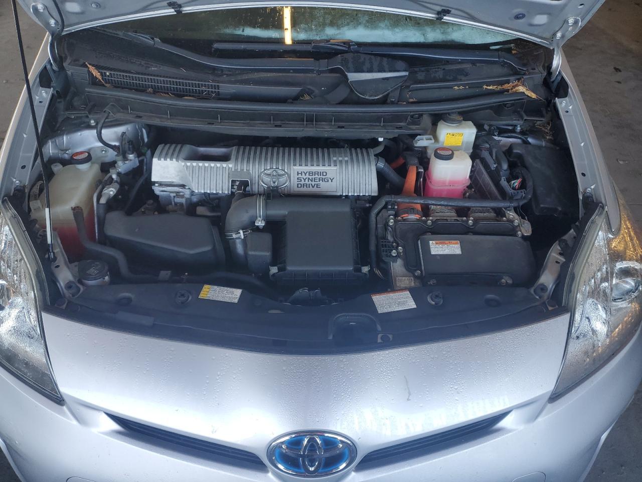 2015 TOYOTA PRIUS