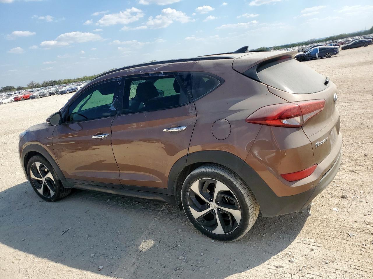 2016 HYUNDAI TUCSON