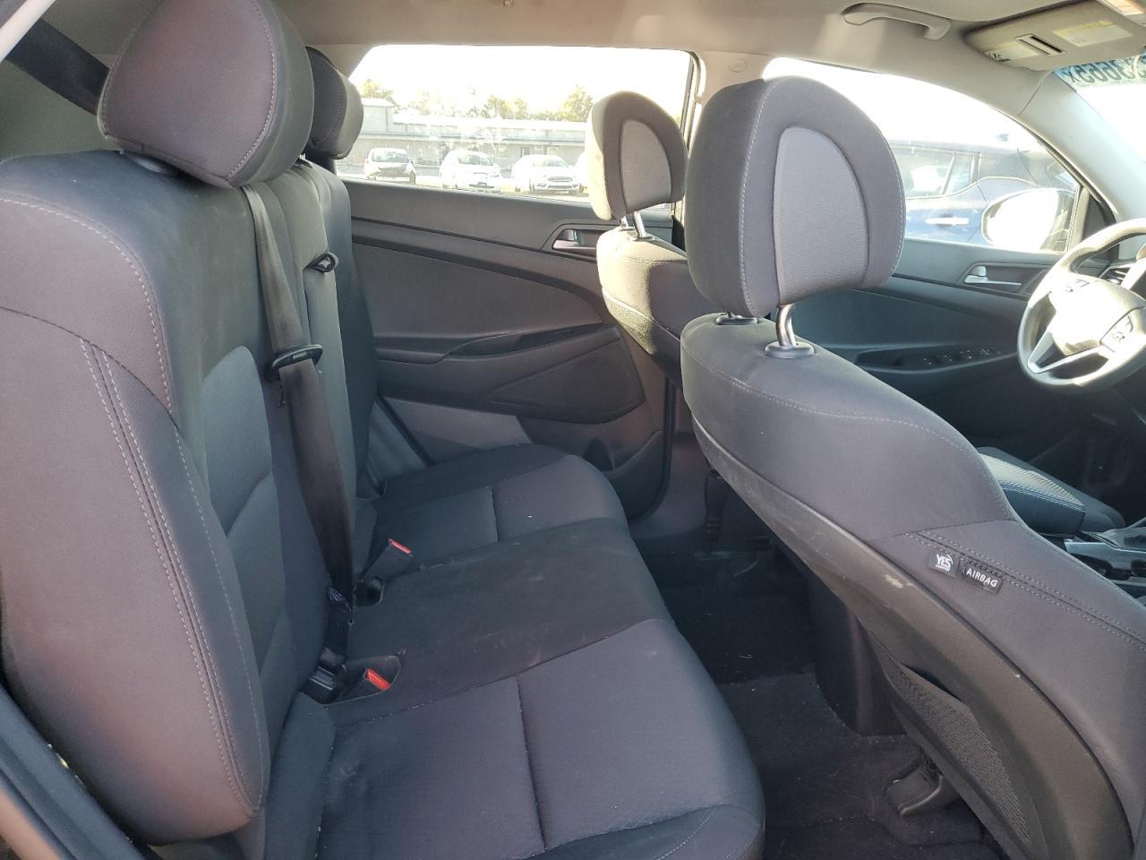 2017 HYUNDAI TUCSON