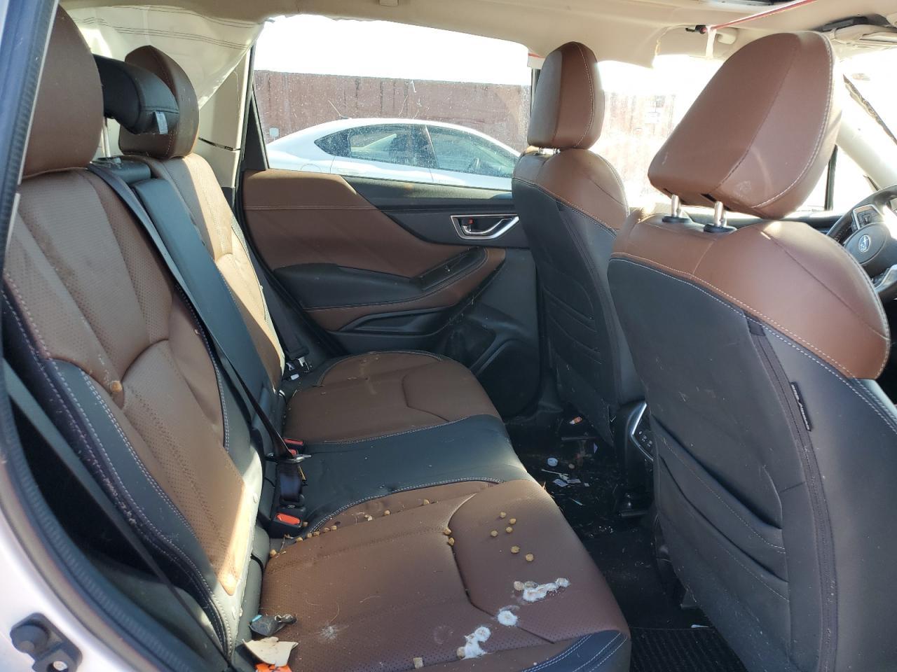 2022 SUBARU FORESTER