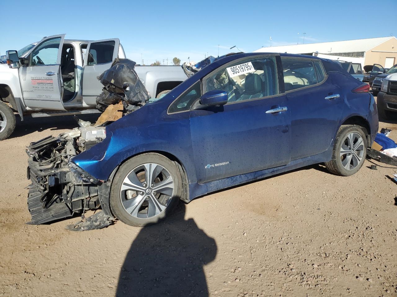 2019 NISSAN LEAF